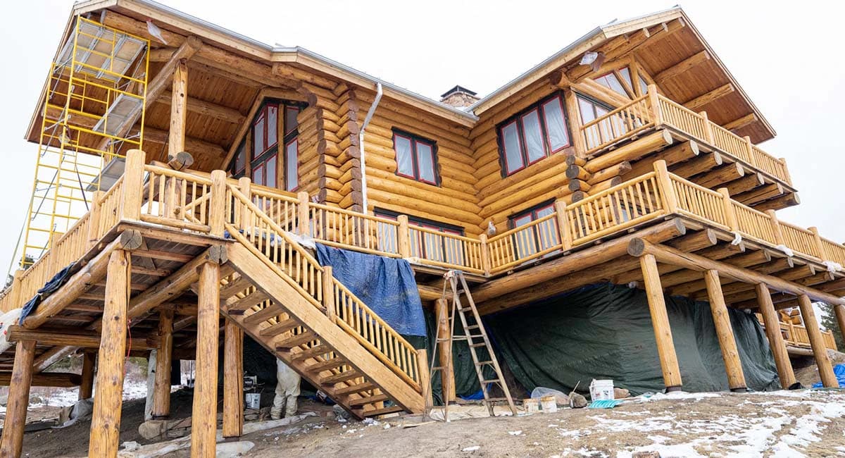 Boulder Colorado Log Home Maintenance - Before restoration