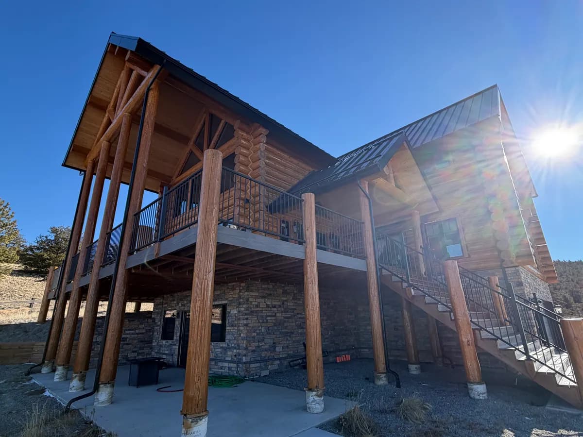 Como, Colorado Log Home - Professional Staining & Chinking - Photo 1