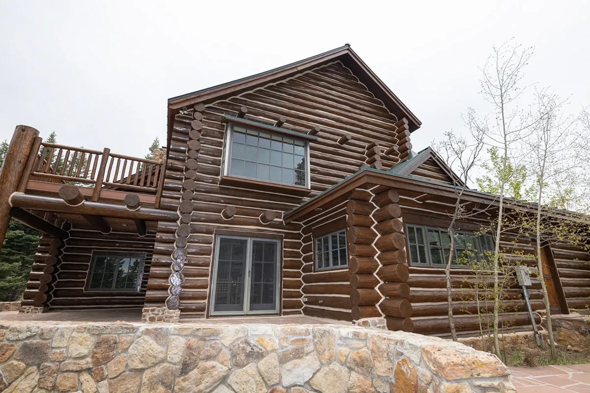 Professional log home restoration services in Vail, Eagle County Colorado